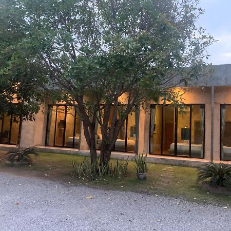 Alinda Resort ペッチャブリー エクステリア 写真