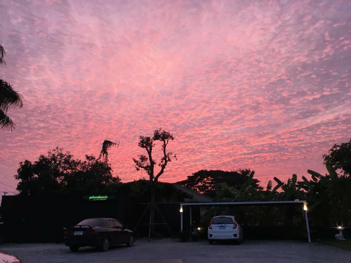 Alinda Resort ペッチャブリー エクステリア 写真
