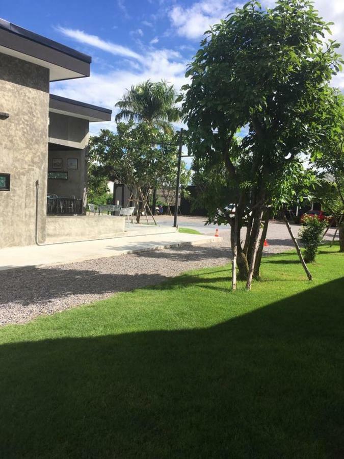 Alinda Resort ペッチャブリー エクステリア 写真